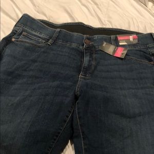 Ana Comfort Skinny Jeans